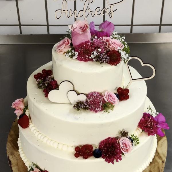Violette Blumen Hochzeit 